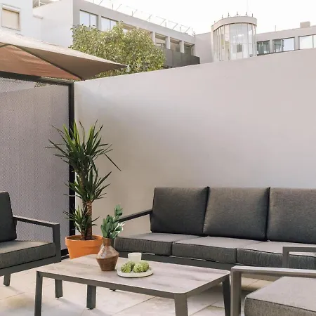 Peniche - 2 Bedrooms And Terrace In Santo Antonio Lisboa