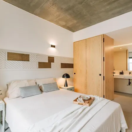 Апартаменты Peniche - 2 Bedrooms And Terrace In Santo Antonio