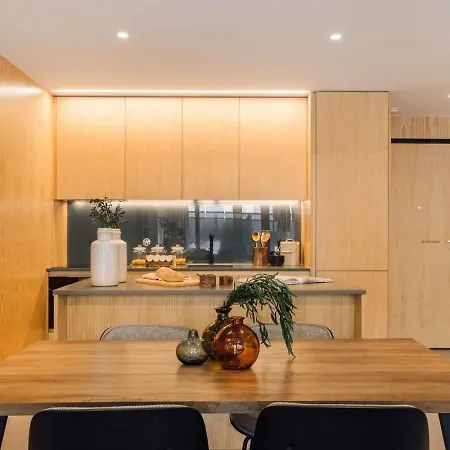 Peniche - 2 Bedrooms And Terrace In Santo Antonio * Лиссабон