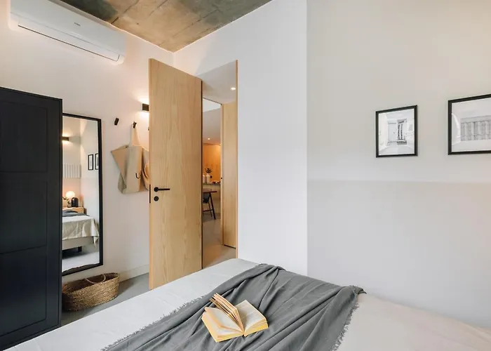 Apartmán Peniche - 2 Bedrooms And Terrace In Santo Antonio *