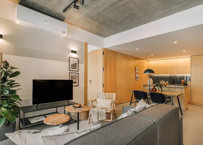 Peniche - 2 Bedrooms And Terrace In Santo Antonio Lisboa